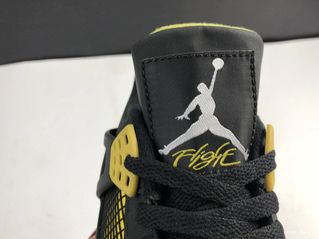 Kick Theory Jordan Thunder 308497-008 Retro 4 Air 0730